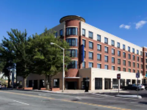 Hampton Inn & Suites Chapel Hill-Carrboro/Downtown Hotels in Orange County