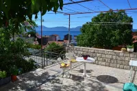 Lora Apartments