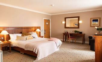 Lahinch Coast Hotel and Suites