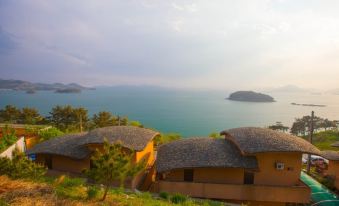 Namhae Smurf Village Pension