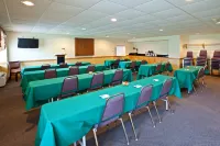 Holiday Inn Express & Suites Scottsburg