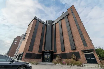 Chungju Station No. 25 Hotels near Muhak Market