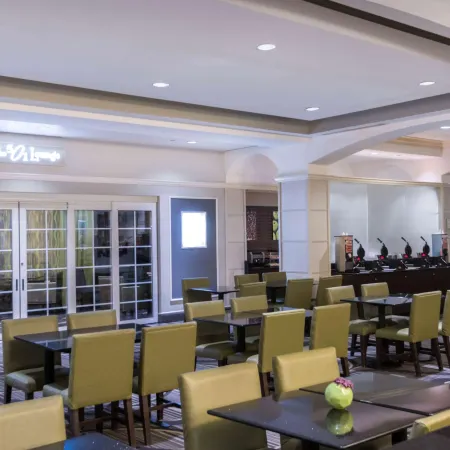 La Quinta Inn & Suites by Wyndham San Antonio Riverwalk