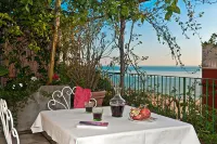 Villa Rosa - breakfast