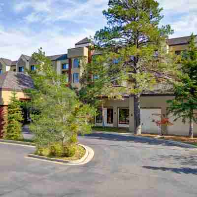 DoubleTree by Hilton Flagstaff Hotel Exterior