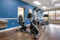 Comfort Inn & Suites - parking