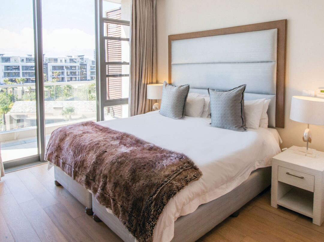 Two Bedroom Apartment - Fully Furnished And Equipped - Cape Town