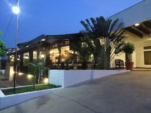 Hotel y Restaurante La Hacienda