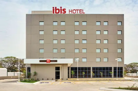 Ibis Guaratingueta Aparecida Отели в г. Гуаратингета