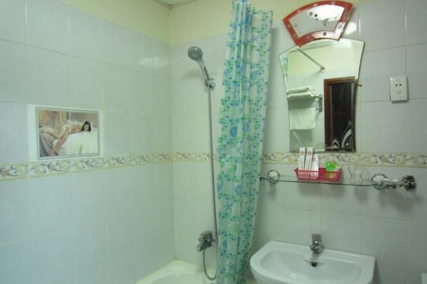Tan Hoang Long Hotel District 5(Khách sạn Tân Hoàng Long Quận 5)_5