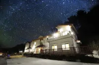Geoje Island Evada Pension - سبا