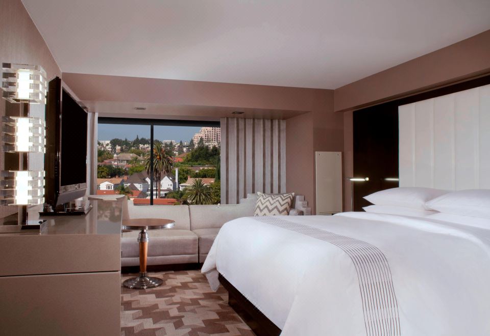 4. 베벌리 힐스 메..