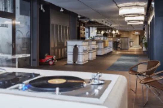 Me and All Hotel Mainz, by Hyatt