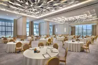 The St. Regis Dubai, the Palm