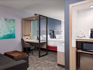 SpringHill Suites Kansas City Plaza