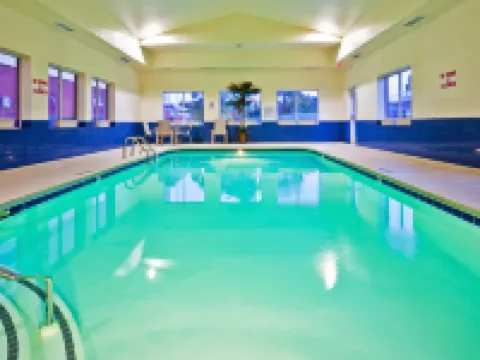 Holiday Inn Express & Suites DICKSON by IHG Hoteles en Dickson