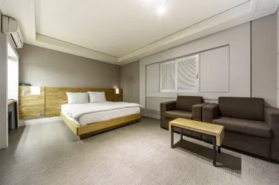 Gyeongsan Grand Hoteles cerca de Universidad Yeungnam