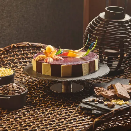 Holiday Inn & Suites MAKATI by IHG