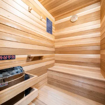 Daejeon Yuseong Manwol Hotel (Hanok)