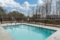 Comfort Suites Hotels in Newnan