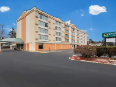 Finger Lakes Inn & Suites Hotels in Bath