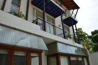 Star Class Comfort in Capital City Hotel dekat Sri Sadun Viharaya