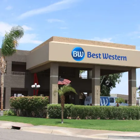 Best Western Yuma Mall Hotel  Suites