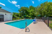Quality Inn Harrisonburg I-81 - Pools