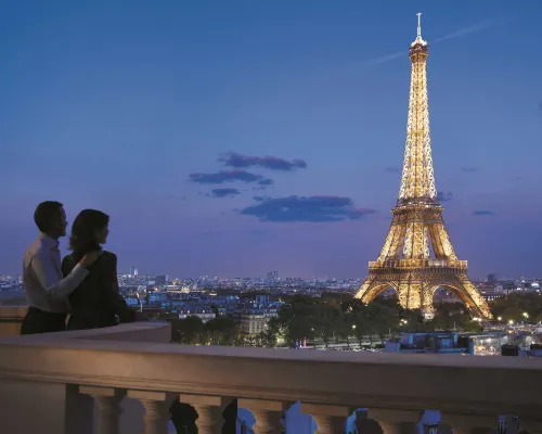 Shangri-La Paris À proximité de l'hôtel Photos