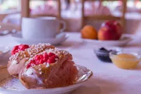 Chalet-Hôtel Neige et Roc, the Originals Relais - breakfast