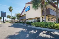 Bay Inn on Busch Hotels in Hillsborough County