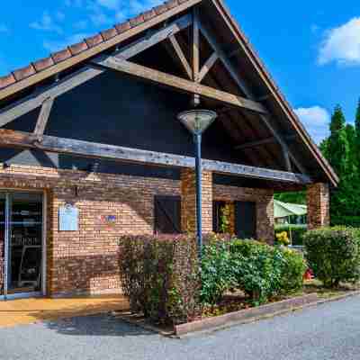 Comfort Hotel Evreux Hotel Exterior