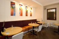 Premier Inn Manchester Old Trafford - breakfast