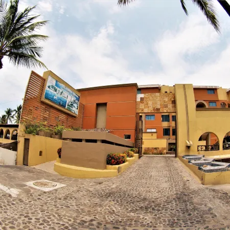Hotel Marina Puerto Dorado - Todo Incluido