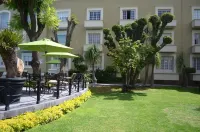 Plaza Camelinas Hotel