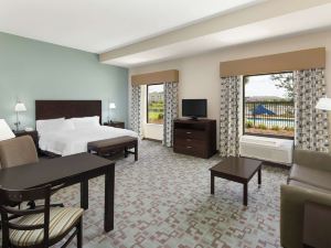 Hampton Inn & Suites Savannah-Airport