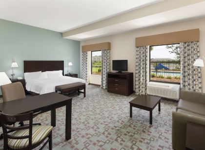 Hampton Inn & Suites Savannah-Airport