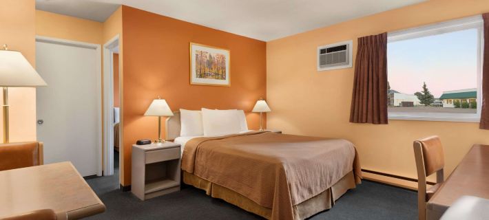 Travelodge by Wyndham Quesnel Hotels in Cariboo