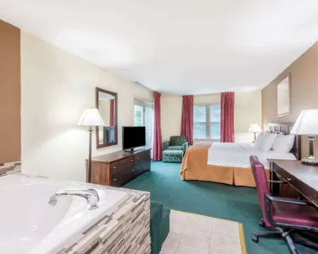 Ramada by Wyndham Groton/Mystic Hotels in Groton