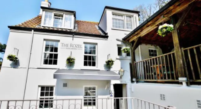 Chateau la Chaire Hotels in 