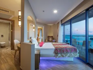 Granada Luxury Okurcalar