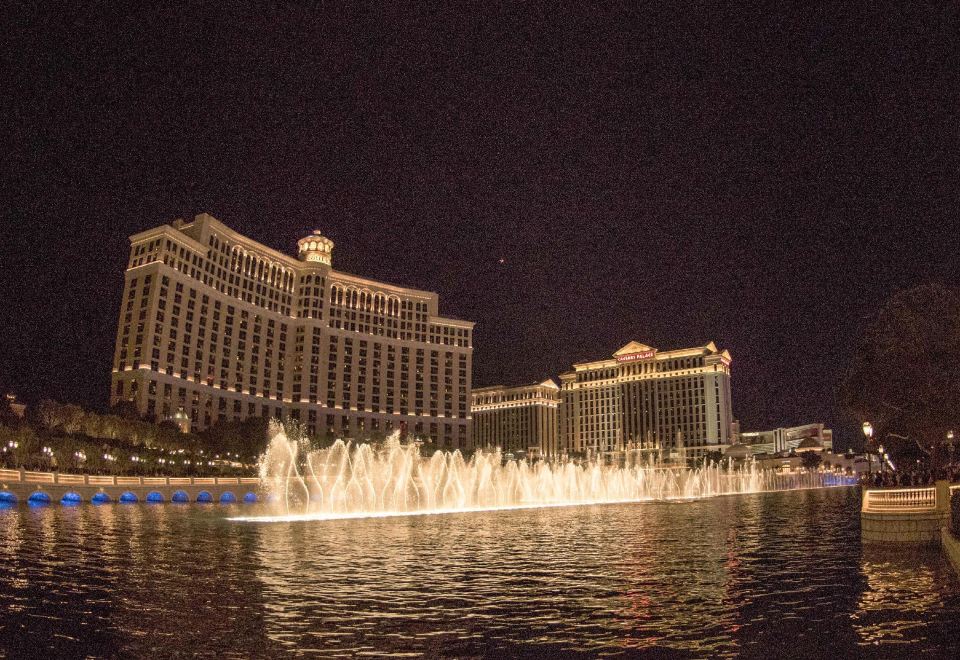 엑스칼리버 호텔의 중세 성 테마 외관