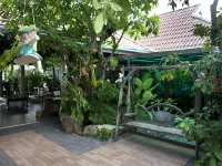 Baan Na Khon Hotel Hotels near Wat Phra Mahathat Woramahawihan