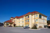 La Quinta Inn & Suites by Wyndham Mobile - Tillman's Corner