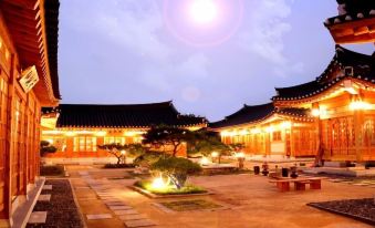 2. 경주 황남관한옥..