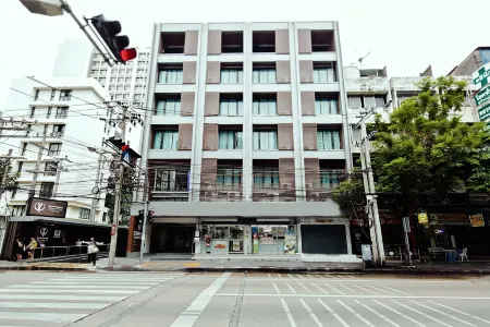 Three Sukhumvit Hotel