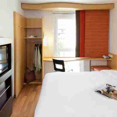Hôtel ibis Lyon Est Chaponnay Rooms