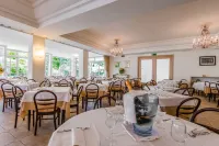 Hotel Athena