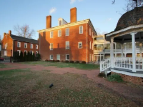 Hale Springs Inn Hotels in Rogersville