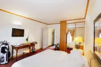Domaine et Golf de Vaugouard - la Maison Younan Các khách sạn ở Paucourt